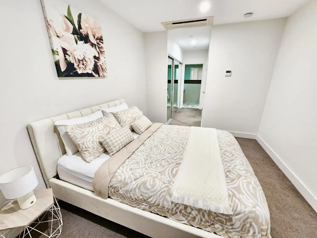 Apartment Spacious River View Escape With Free Secure Park - 2Br, 2Ba And Sofa Bed Brisbane Australia